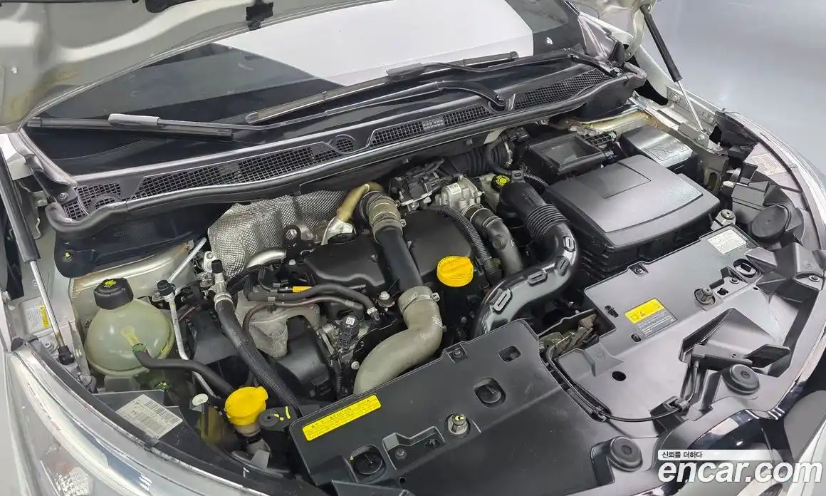 Renault QM3 2014 1.5 Автомат в Москве № 1146352, фото 6