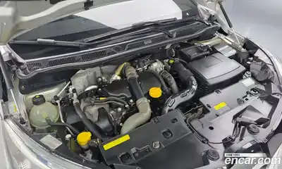 Renault QM3 2014 1.5 Автомат в Москве № 1146352, миниатюра 6