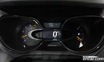 Renault QM3 2014 1.5 Автомат в Москве № 1146352, миниатюра 8