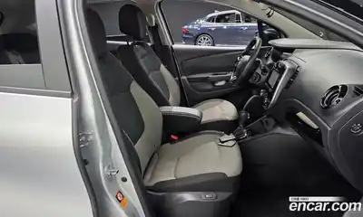 Renault QM3 2014 1.5 Автомат в Москве № 1146352, миниатюра 10