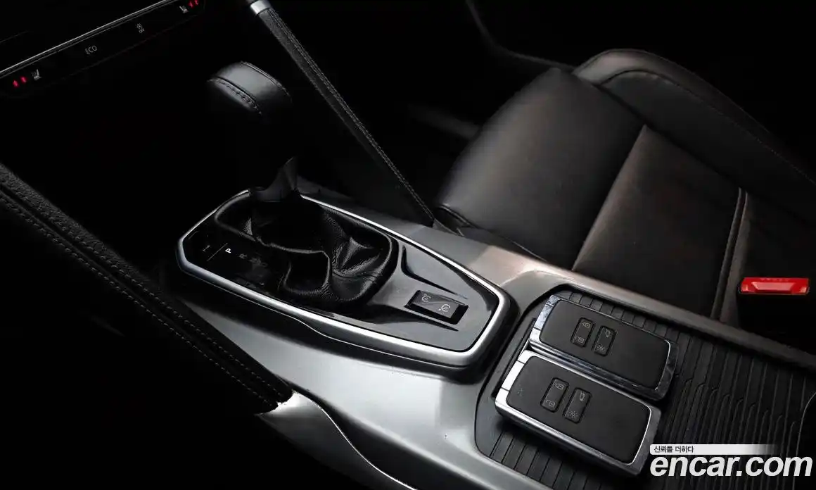 Renault QM6 2017 2.0 Автомат в Москве № 1146381, фото 9