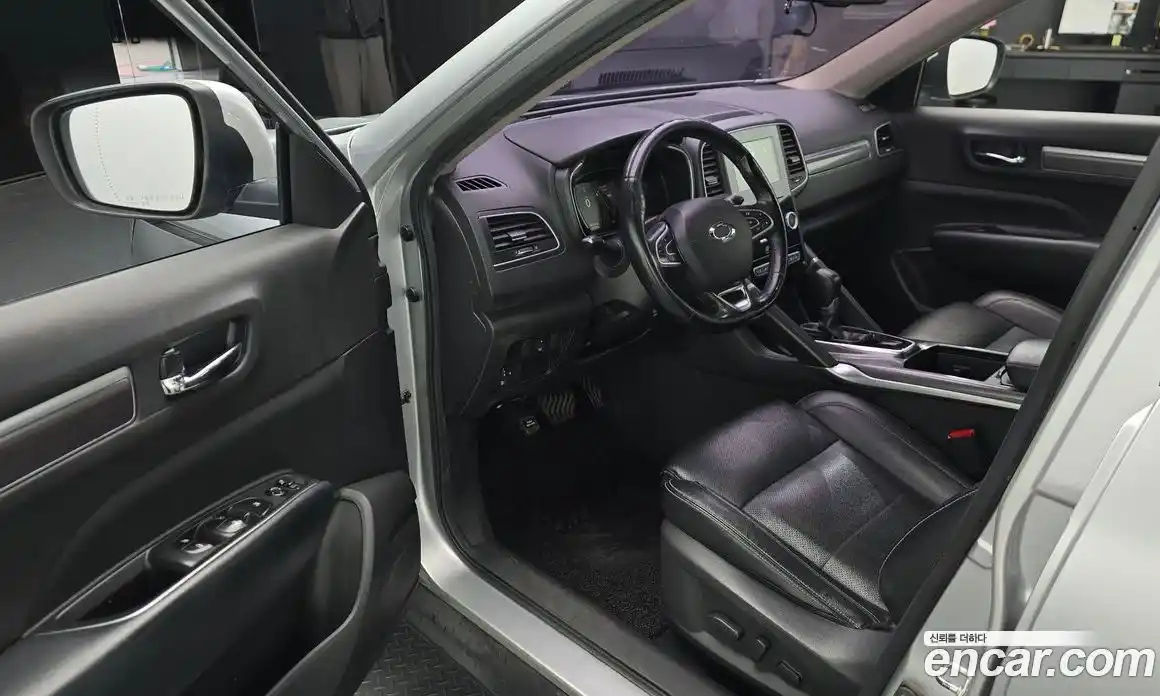 Renault QM6 2017 2.0 Автомат в Москве № 1146584, фото 11