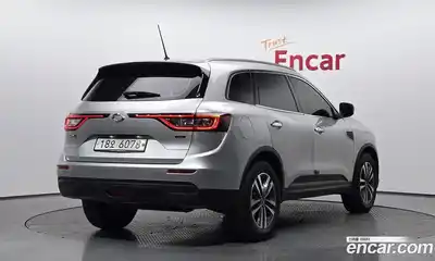 Renault QM6 2017 2.0 Автомат в Москве № 1146584, миниатюра 2