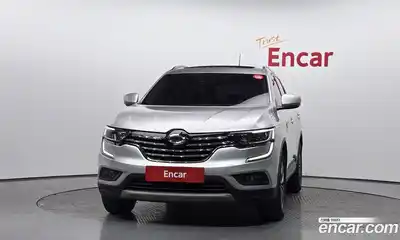 Renault QM6 2017 2.0 Автомат в Москве № 1146584, миниатюра 3