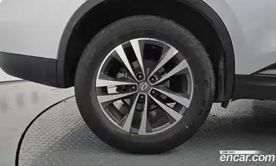 Renault QM6 2017 2.0 Автомат в Москве № 1146584, миниатюра 5