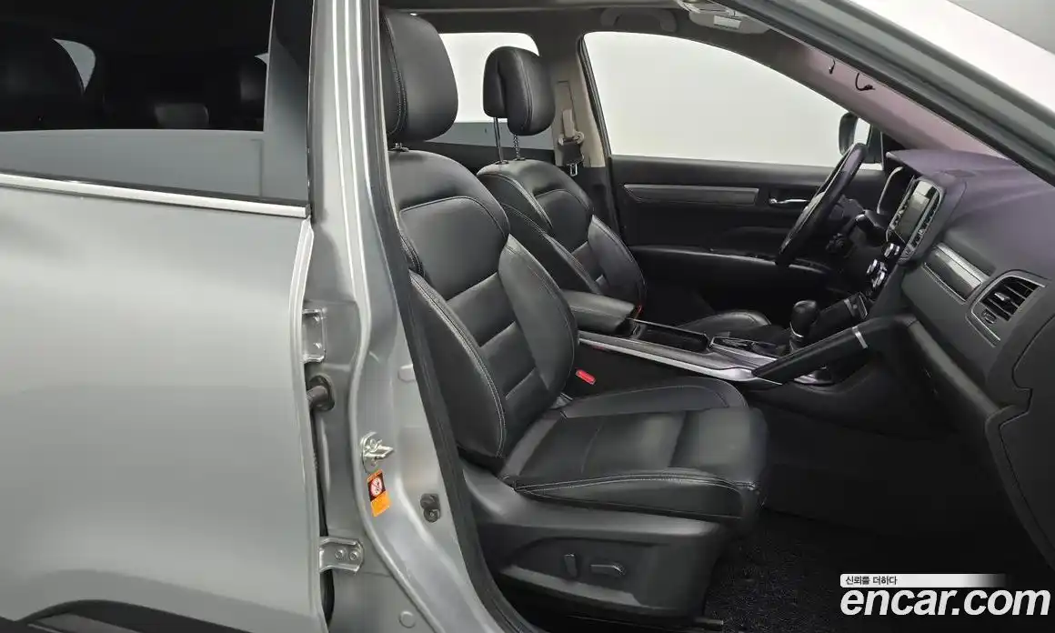 Renault QM6 2017 2.0 Автомат в Москве № 1146584, фото 10