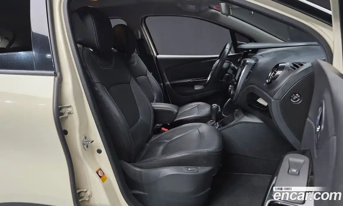 Renault QM3 2015 1.5 Автомат в Москве № 1146589, фото 11