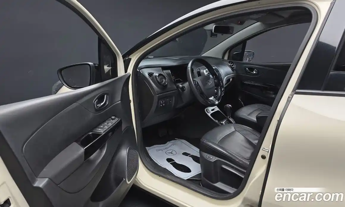 Renault QM3 2015 1.5 Автомат в Москве № 1146589, фото 10