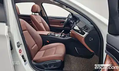 BMW 5-Series 2016 2.0 Автомат в Москве № 1146632, миниатюра 10