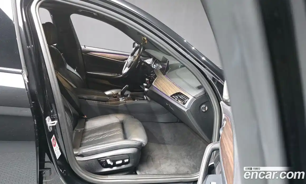 BMW 5-Series 2017 2.0 Автомат в Москве № 1146804, фото 11