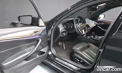 BMW 5-Series 2017 2.0 Автомат в Москве № 1146804, миниатюра 10