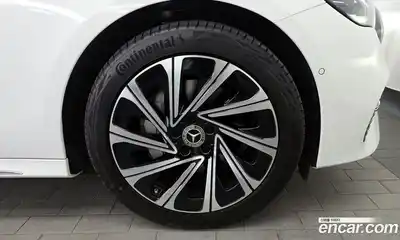 Mercedes-Benz E-Class 2025 2.0 гидро в Москве № 1146931, миниатюра 5