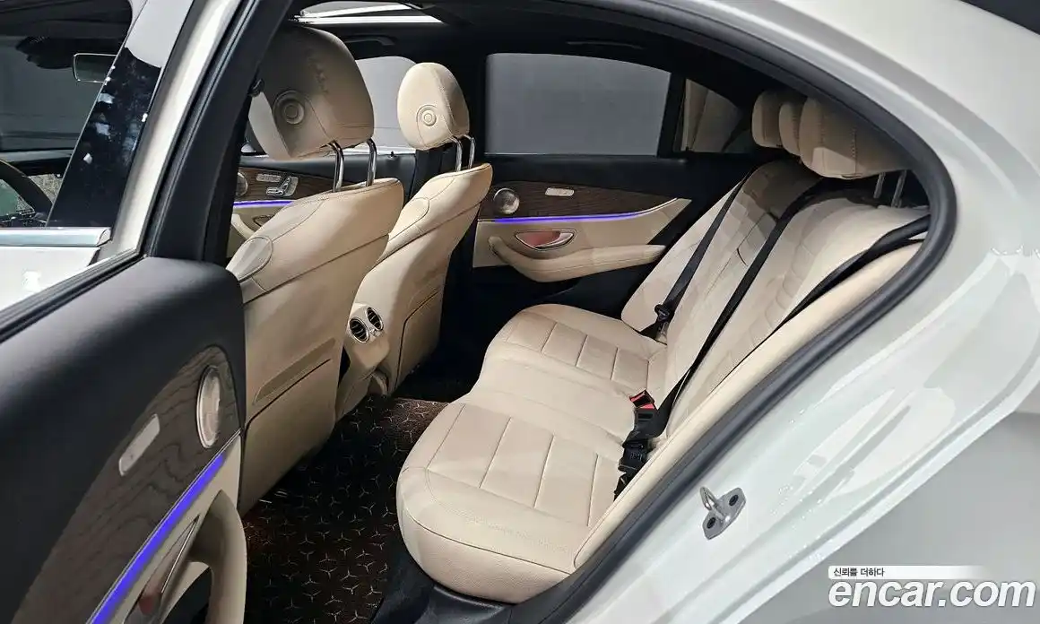 Mercedes-Benz E-Class 2023 2.0 гидро в Москве № 1147081, фото 13