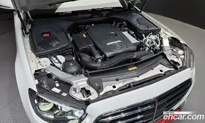Mercedes-Benz E-Class 2023 2.0 гидро в Москве № 1147081, миниатюра 6