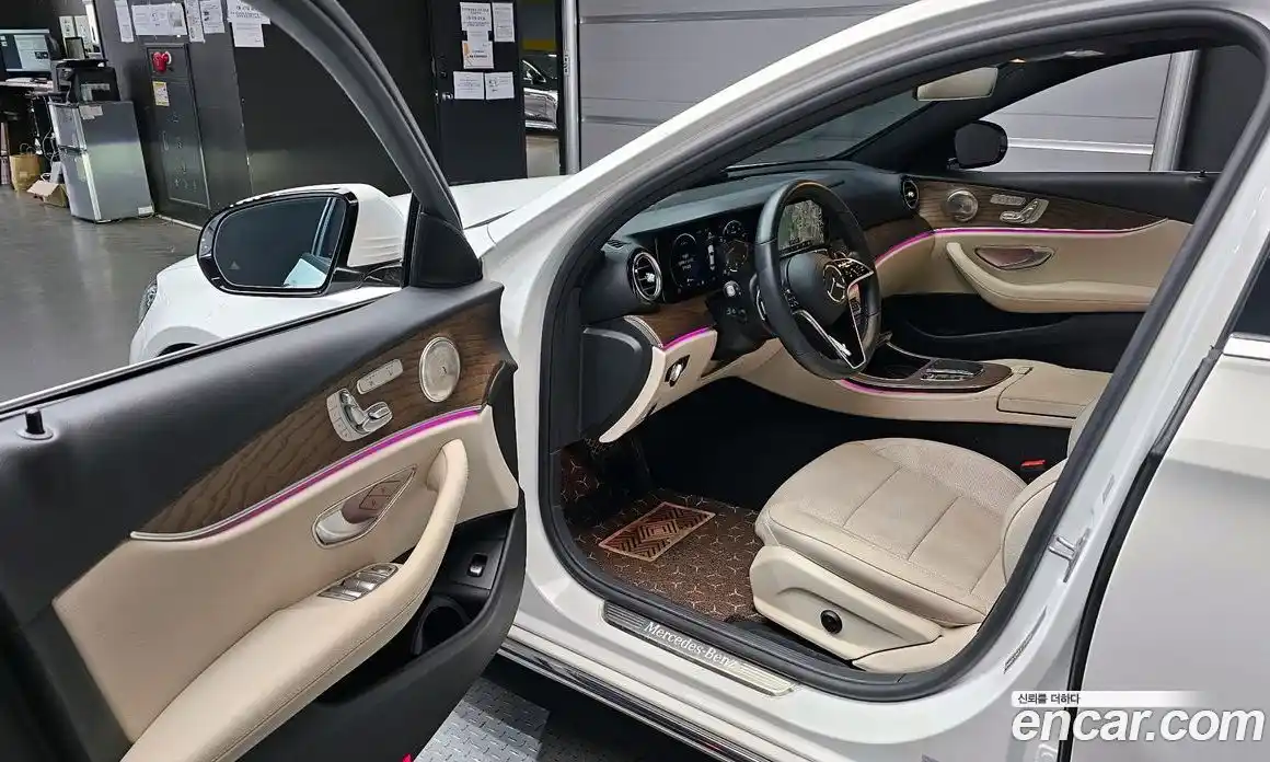 Mercedes-Benz E-Class 2023 2.0 гидро в Москве № 1147081, фото 10