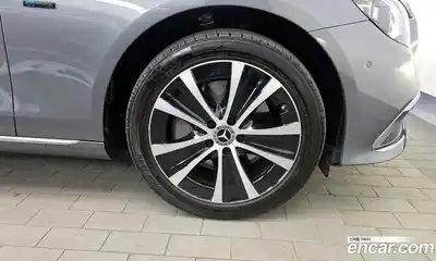 Mercedes-Benz E-Class 2021 2.0 гидро в Москве № 1147446, миниатюра 4