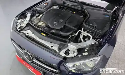 Mercedes-Benz E-Class 2021 1.9 гидро, миниатюра 6