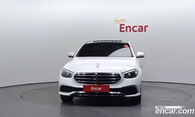 Mercedes-Benz E-Class 2021 2.0 гидро в Москве № 1147723, миниатюра 3