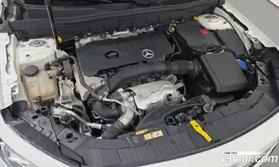 Mercedes-Benz GLB-Class 2021 2.0 гидро в Москве № 1147847, миниатюра 6