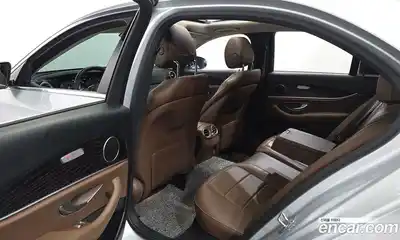 Mercedes-Benz E-Class 2018 1.9 Автомат в Москве № 1147887, миниатюра 11