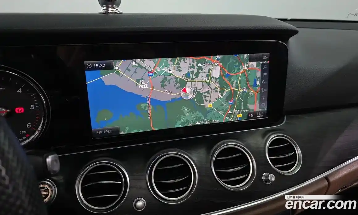 Mercedes-Benz E-Class 2018 1.9 Автомат в Москве № 1147887, фото 16