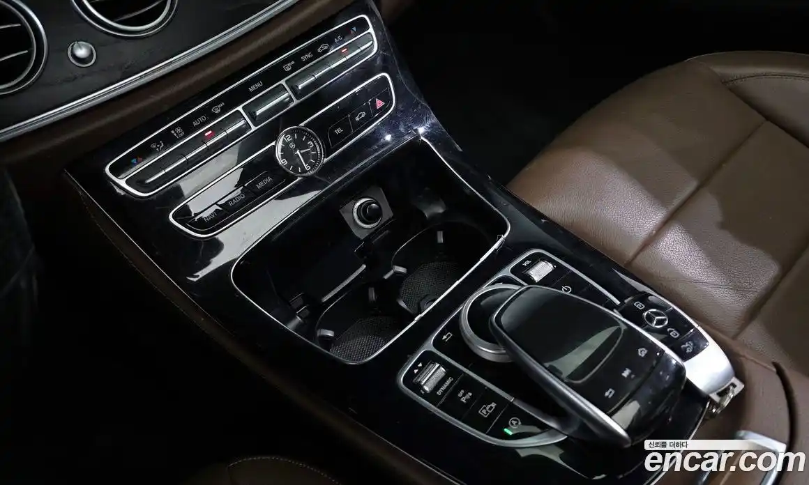 Mercedes-Benz E-Class 2018 1.9 Автомат в Москве № 1147887, фото 17