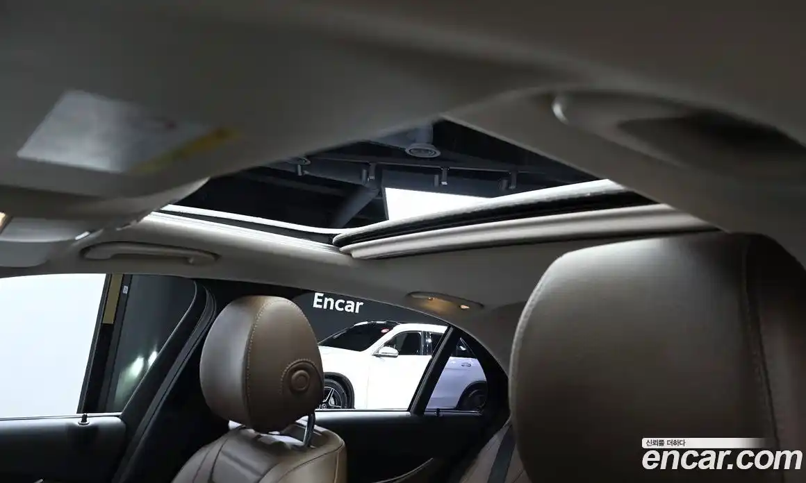 Mercedes-Benz E-Class 2018 1.9 Автомат в Москве № 1147887, фото 19