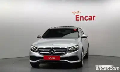 Mercedes-Benz E-Class 2018 1.9 Автомат в Москве № 1147887, миниатюра 3