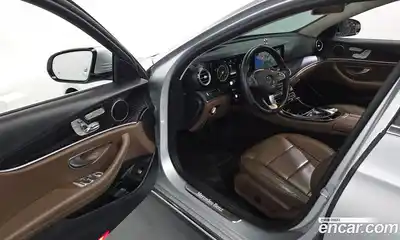 Mercedes-Benz E-Class 2018 1.9 Автомат в Москве № 1147887, миниатюра 10