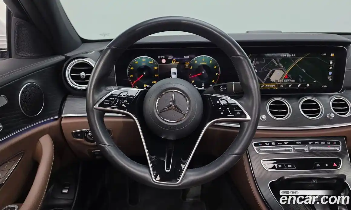 Mercedes-Benz E-Class 2023 2.0 Автомат в Москве № 1148011, фото 13