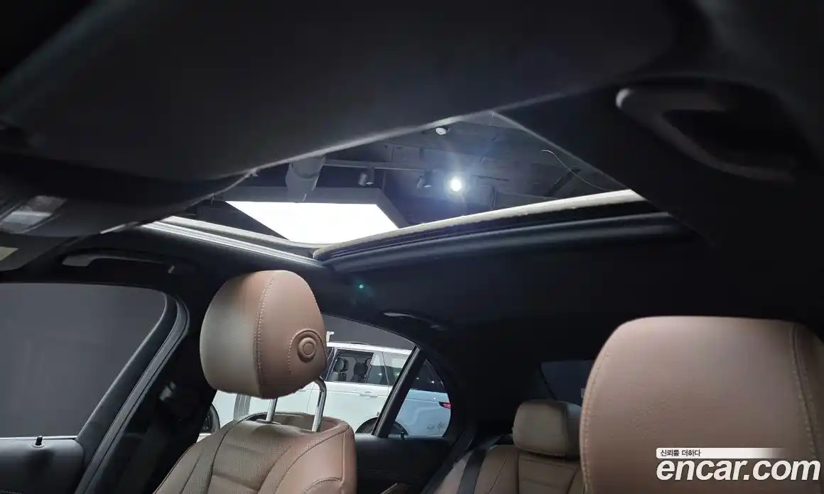 Mercedes-Benz E-Class 2023 2.0 Автомат в Москве № 1148011, фото 18