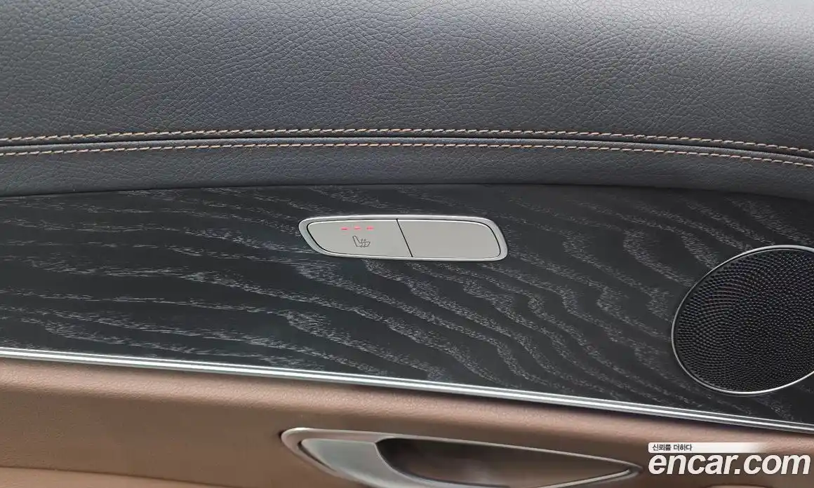 Mercedes-Benz E-Class 2023 2.0 Автомат в Москве № 1148011, фото 19