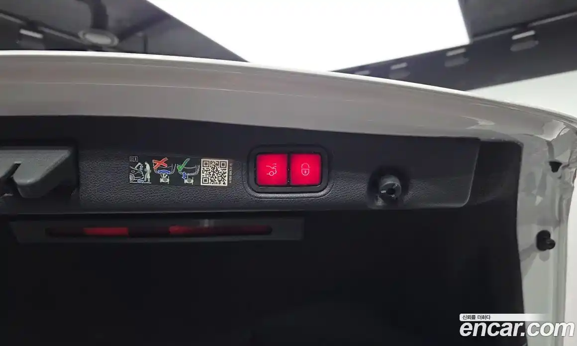 Mercedes-Benz E-Class 2023 2.0 Автомат в Москве № 1148011, фото 20