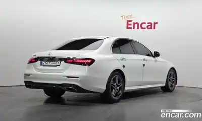 Mercedes-Benz E-Class 2023 2.0 Автомат в Москве № 1148011, миниатюра 2