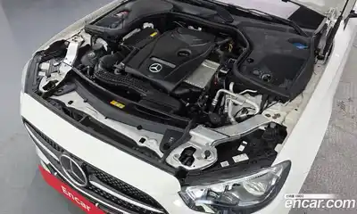 Mercedes-Benz E-Class 2023 2.0 Автомат в Москве № 1148011, миниатюра 6