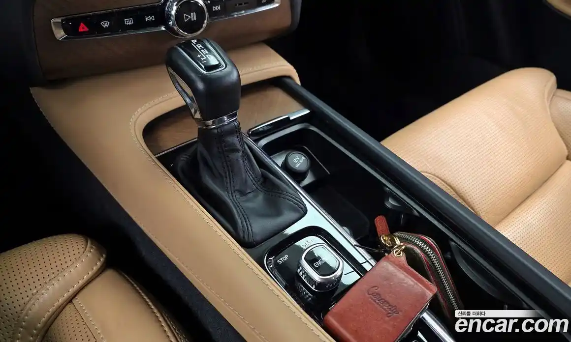 Volvo XC90 2017 2.0 гидро в Москве № 1149175, фото 8