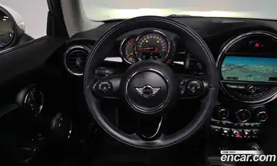 Mini Cooper 2017 1.5 гидро в Москве № 1149858, миниатюра 12