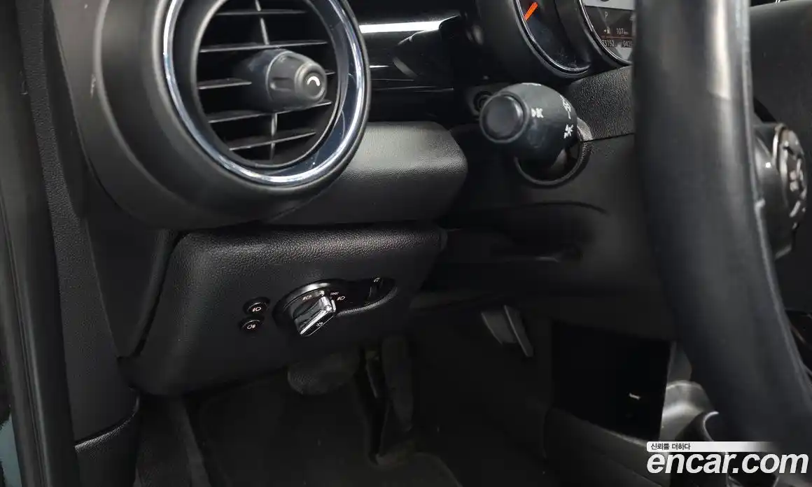 Mini Cooper 2017 1.5 гидро в Москве № 1149858, фото 13