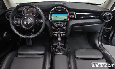 Mini Cooper 2017 1.5 гидро в Москве № 1149858, миниатюра 6
