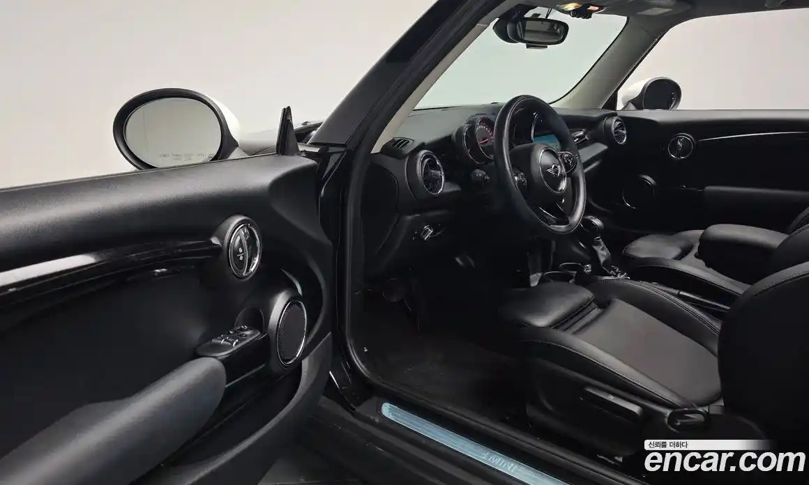 Mini Cooper 2017 1.5 гидро в Москве № 1149858, фото 9
