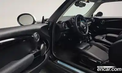 Mini Cooper 2017 1.5 гидро в Москве № 1149858, миниатюра 9