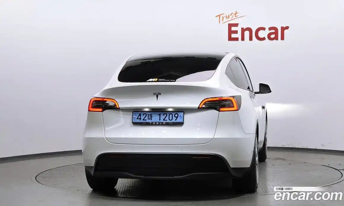 Tesla Model Y 2021 0.2 гидро в Москве № 1150451, фото 4