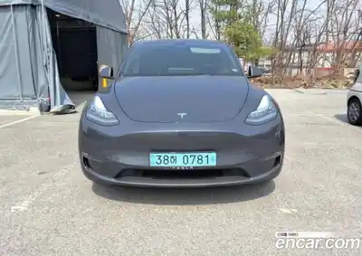 Tesla Model Y, 2022