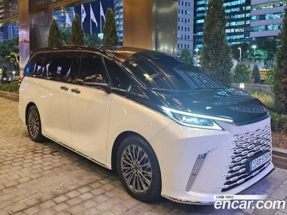 Lexus LM 2024 2.4 гидро в Москве № 1150896, фото 14