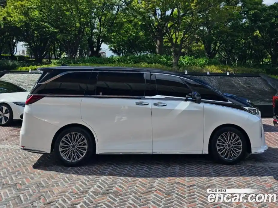 Lexus LM 2024 2.4 гидро в Москве № 1150896, фото 15