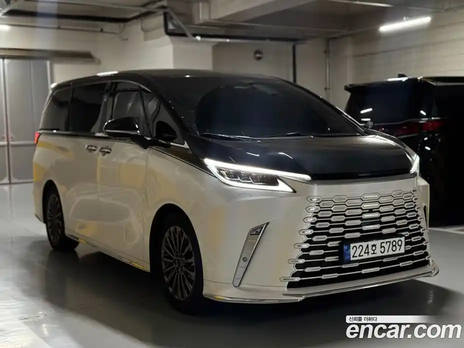 Lexus LM 2024 2.4 гидро в Москве № 1150896, фото 3