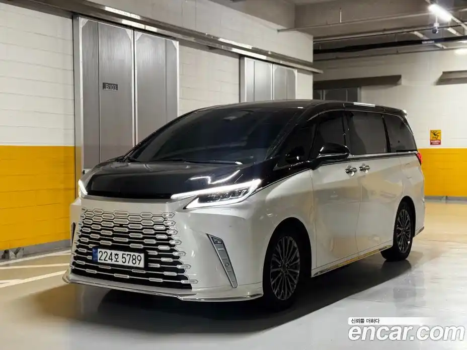 Lexus LM 2024 2.4 гидро в Москве № 1150896, фото 4