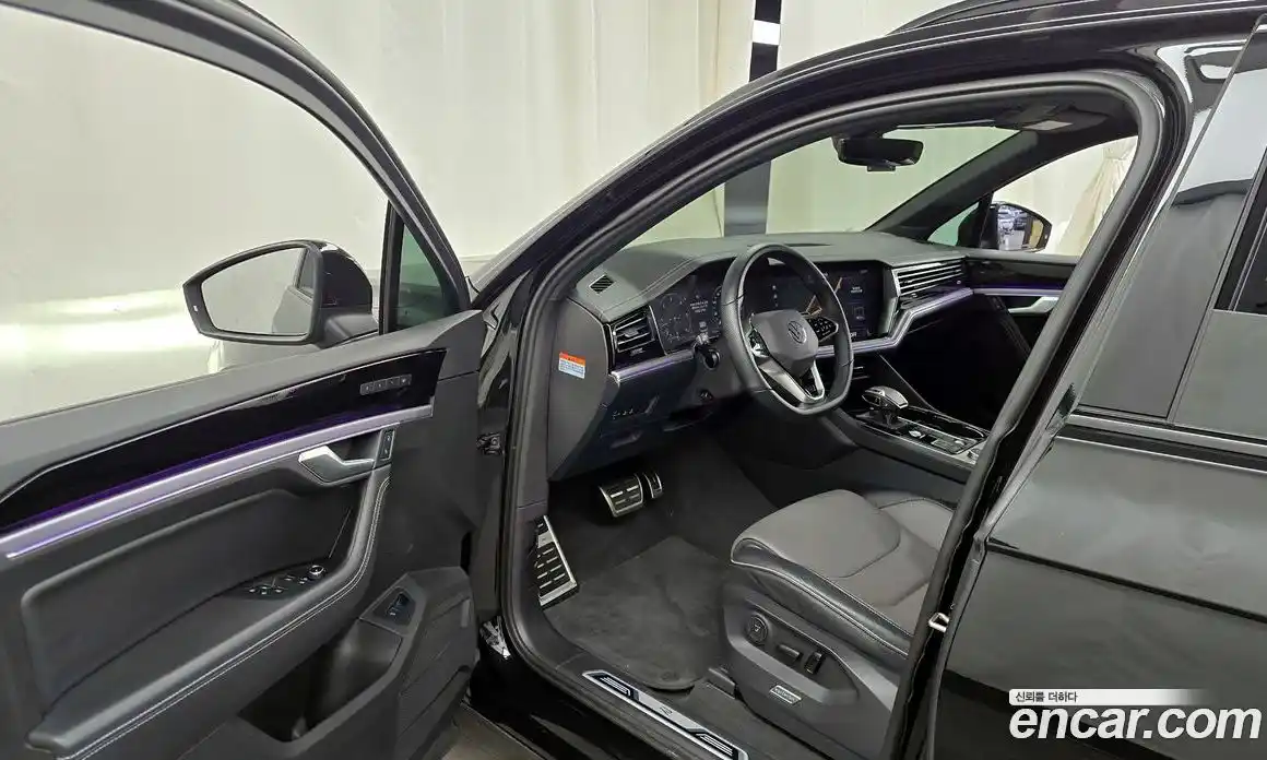 Volkswagen Touareg 2023 3.0 гидро в Москве № 1151009, фото 10