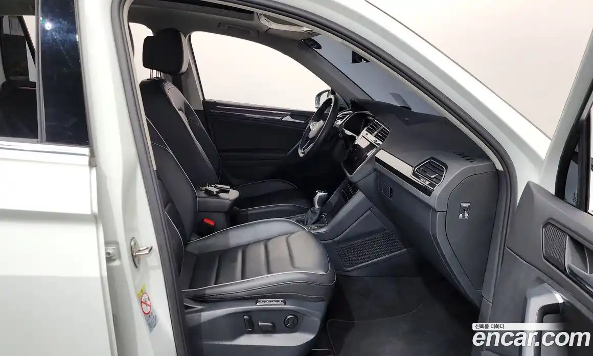 Volkswagen Tiguan 2022 2.0 гидро в Москве № 1151204, фото 11