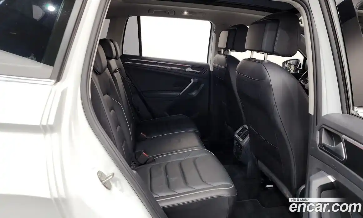 Volkswagen Tiguan 2022 2.0 гидро в Москве № 1151204, фото 12